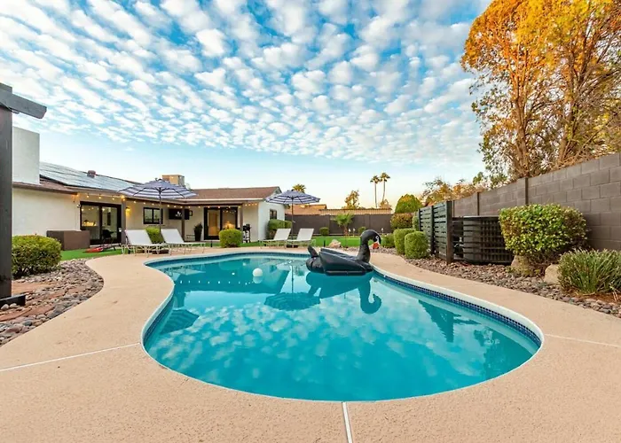 The Ace Scottsdale With Pool Hottub & Putting Phoenix